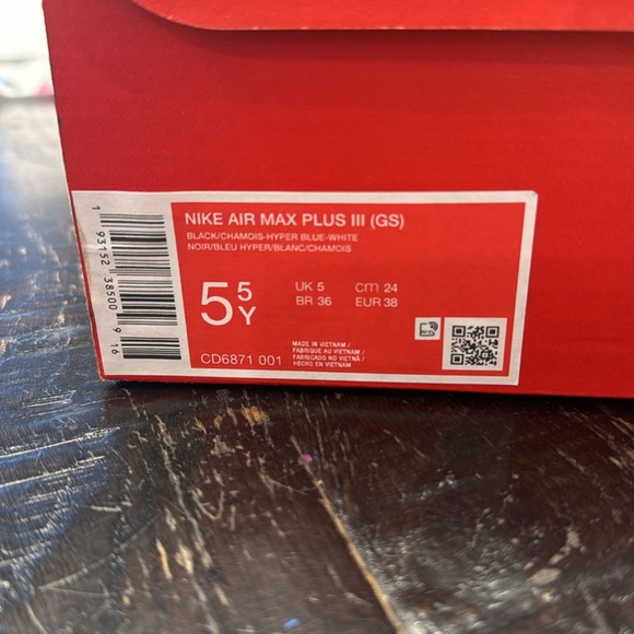 NIKE AIR MAX PLUS III YOUTH 5.5 - Picture 2 of 7